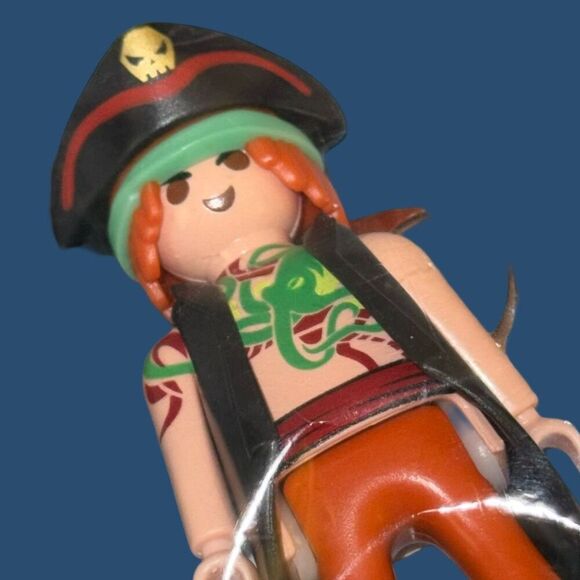 NIP Sealed Playmobil Brave Pirate Keychain Sealed in Bag B4 - Picture 2 of 5